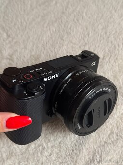 Sony Alpha ZV-E10, vlogovacia kamera - 5