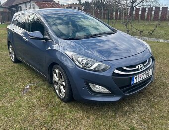 Hyundai i30 CW combi 1.6crdi - 5