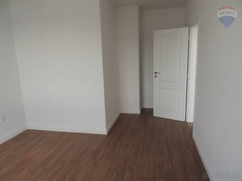 NA PREDAJ: 2 izbový byt, 56m2, novostavba, balkón, Dunajská - 5