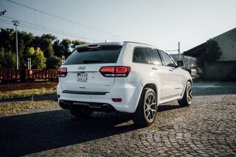 JEEP GRAND CHEROKEE SRT 6.4V8 - 5