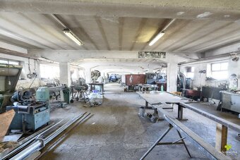 Priemyselná hala v uzavretom areáli - 5