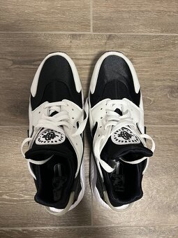 Nike Air Huarache - 5