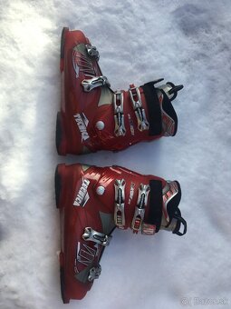 Predám lyže a lyžiarky - 5