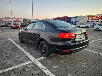 Volkswagen Jetta - 5
