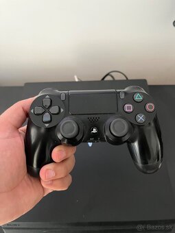Playstation 4 Pro 1TB - 5
