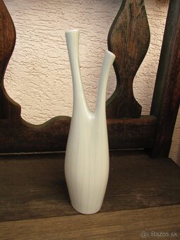 Stará váza Royal Dux. - 5