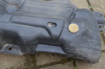 Palivová nádrž Renault Laguna2 - 5