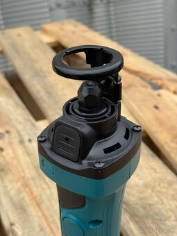 AKU rotačná fréza Makita - 5
