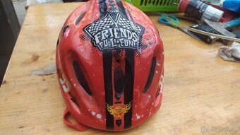 Prilba na bicykel+chrániče star wars zadarmo - 5