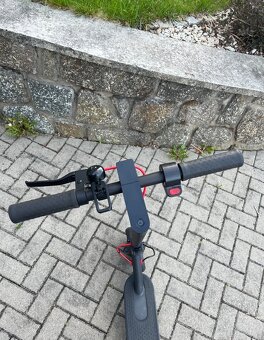 Elektrická kolobežka Xiaomi Mi Eletric Scooter Pro - 5