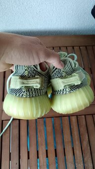 Predám tenisky yeeze - 5