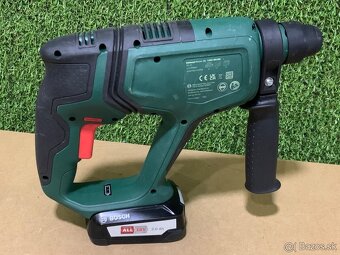 BOSCH UniversalHammer 18V Akumulátorové vŕtacie kladivo - 5