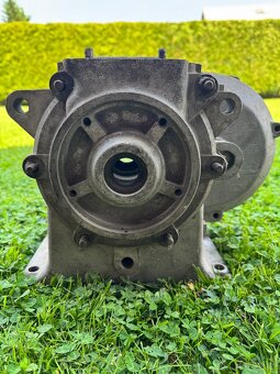 Blok motora PF62 (paroháč) - 5