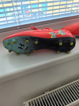 Predám kopačky Under Armour. - 5