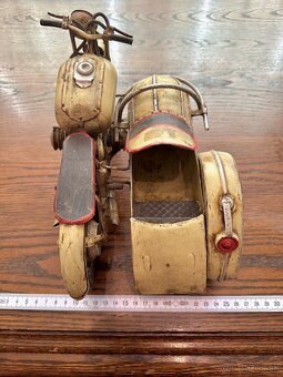 Predám starý model motocykla BMW R75 - 5