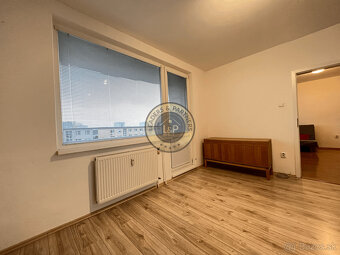 Dvojgarsónka s balkónmi na predaj | BLAGOEVOVA, BA V - 5