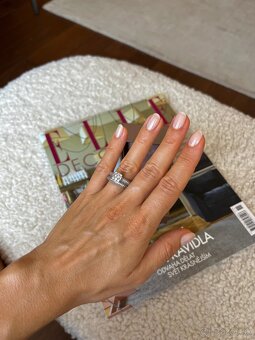 2x prsteň so vsadenými zirkónmi - priemer 15,7 mm - 5