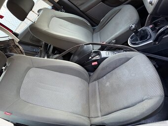 Rozpredam Seat Altea 2.0tdi - 5