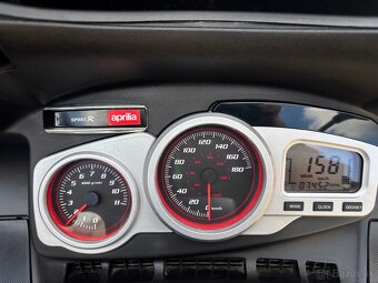 Predám Aprilia sr 125 max - 5