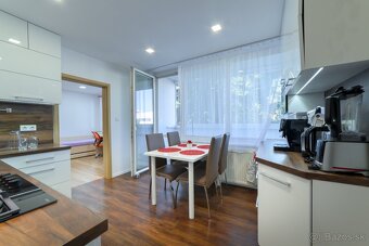 Luxusný, 3 - izbový byt po kompletnej rekonštrukcii - 5
