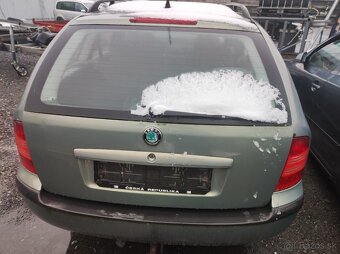 Predám piate dvere škoda Octavia 1 - 5