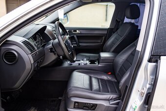 Volkswagen Touareg 3.0 TDI V6 176kW / Vzduch / Pamäť / - 5