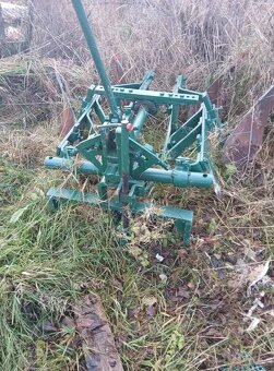 Dvojradlicny pluh obracak - 5