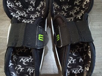 Chránič holene WinnWell GX4 9", 23cm - 5