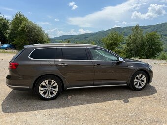 Volkswagen Passat Alltrack 2.0 TDI - 5