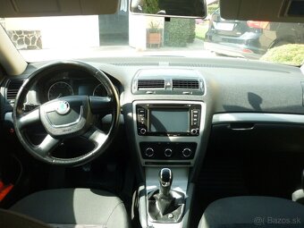 Škoda Octavia Combi 2.0 TDI CR DPF Ambiente - 5