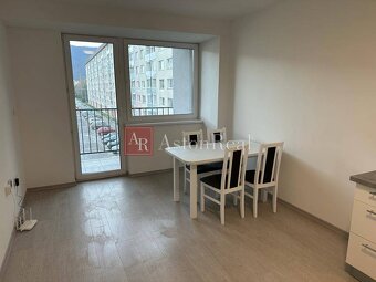 Prenájom 2-izbový byt 45 m2 v Martine Priekope s Balkónom - 5