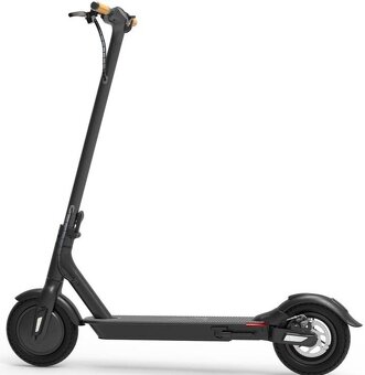 Predám odpruženú elektrokolobežku Cory Race SA - 5