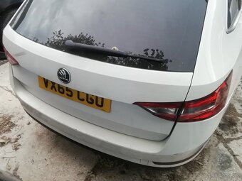 Rozpredám škoda superb 3 combi 2,0 tdi 110 kW DFE - 5