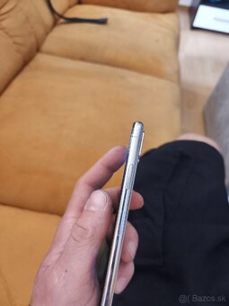 Predám iPhone x 64g - 5