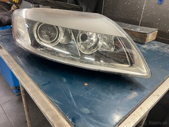 Svetla Audi q7 4L - 5