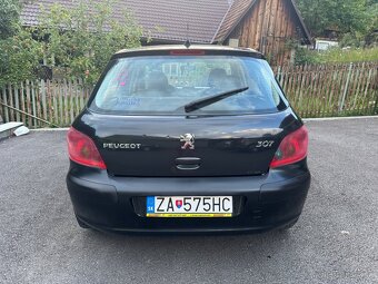 Peugeot 307 1.4 benzín - 5