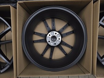 5x112 R19 VW Pretoria Passat Rline Nepoužite - 5