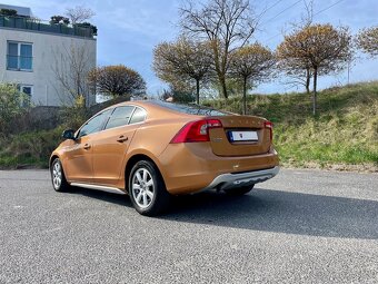 Predám Volvo S60 D3 - 5