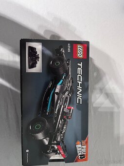 Lego Technic-Mercedes- AMG F1 W14 Pull- Back - 5