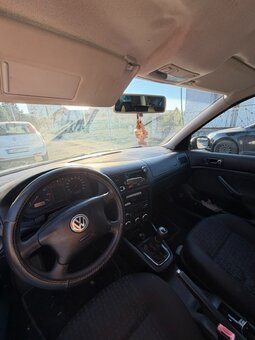 Volkswagen golf 4, 16v 1,4 MPI - 5