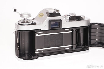 Canon AV-1, FD 50mm/1,8 - 5