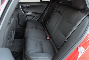 Volvo V60 D3 EDITION 2016 automat (MOŽNÝ ODPOČET DPH) - 5