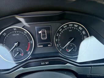 Škoda Superb III 2.0 TDI 110 kW DSG, r. 2015, biela - 5