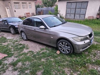 Bmw e90 318D - 5