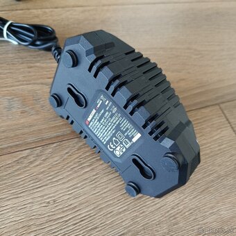 AKU 2.0 Ah + nabíjačka Parkside - 5