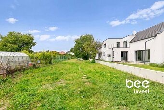 Rodinný dom v centre Malinova na pozemku 1143 m² - 5