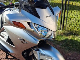 Honda ST 1300 Pan European - 5