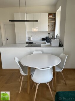 Staré mesto - Továrenská 18, 74 m2 na prenájom - 5