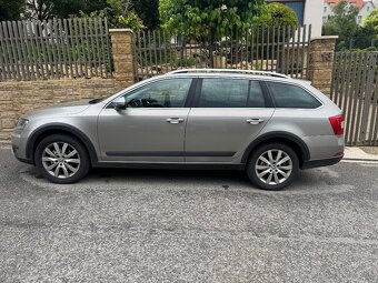 Škoda Octavia Scout 2.0 TDI 110kw - 5