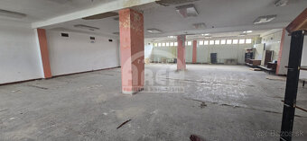 Obchodné centrum v obci Trhovište - 5